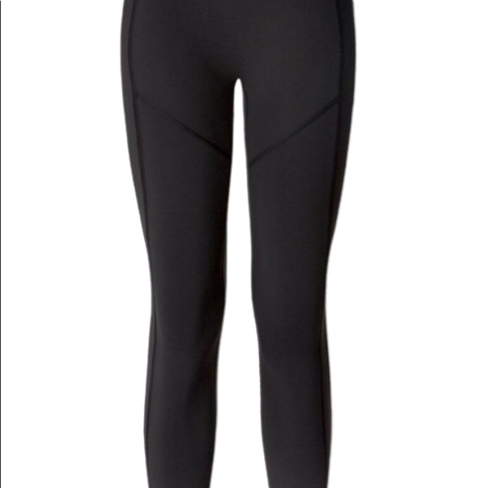 Lululemon All The Rights Places - Black - Size 8